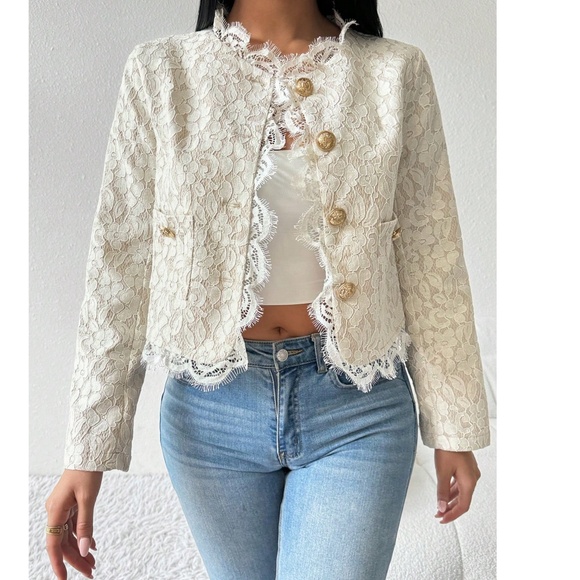 Classic Floral Eyelash Lace Button Frill Neck Lightweight Jacket - Picture 2 of 7